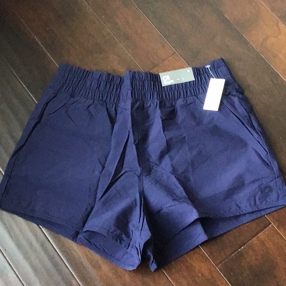 GAP Pants - GAPFIT Runaround Shorts